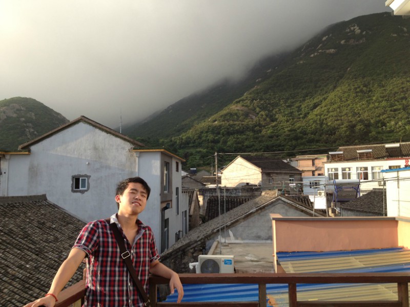 早晨6点的晨光,这个姿势有点小小的嚣张啊。
